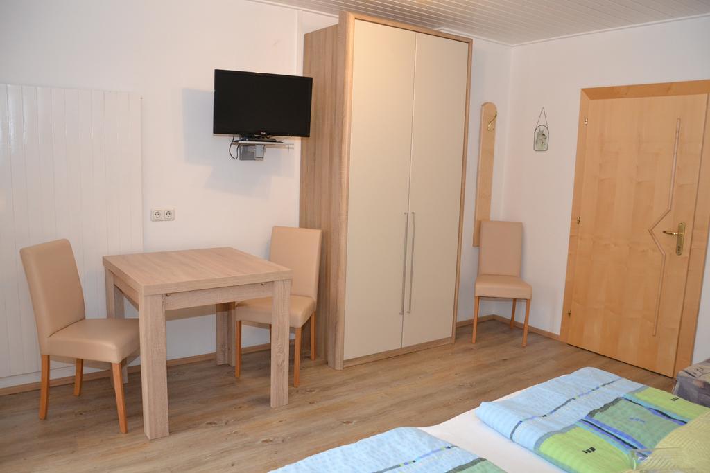Gaestehaus Bachmann Hermagor-Pressegger See Bagian luar foto